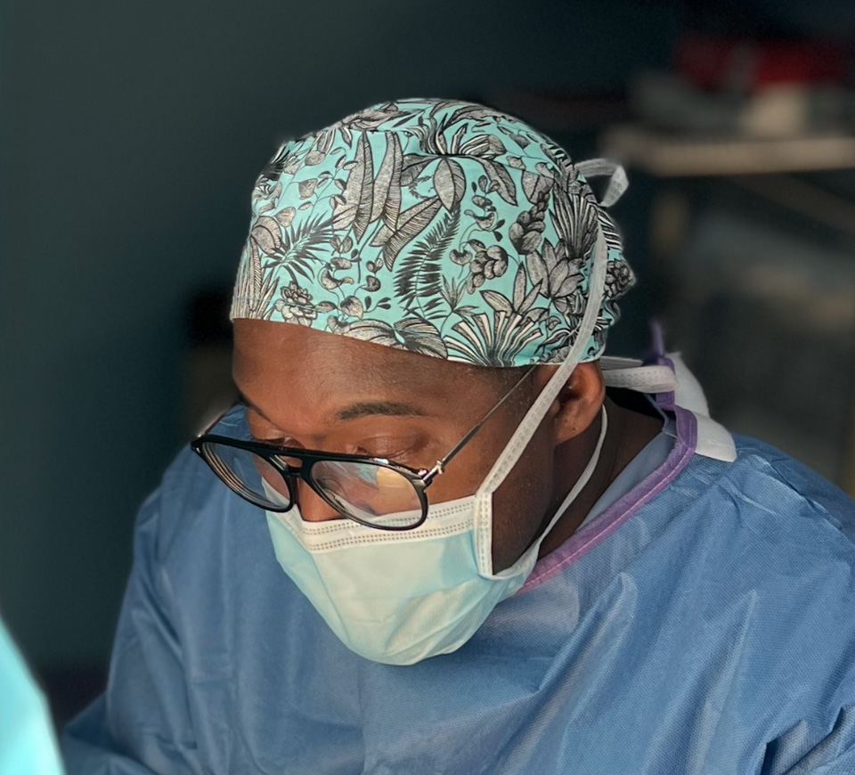 intervention implant fesses